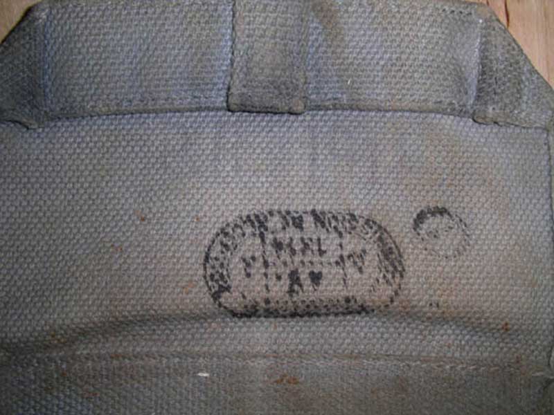 pouch detail